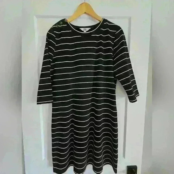 Jack by BB Dakota Dresses & Skirts - JACK by BB Dakota black and white stripe dress size large, polyester and rayon